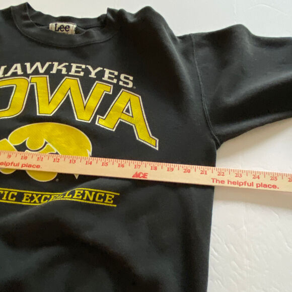 Vintage Iowa Hawkeyes Pullover Sweatshirt Crewneck Sz M Black Lee Sport Boxy Fit - Picture 7 of 8